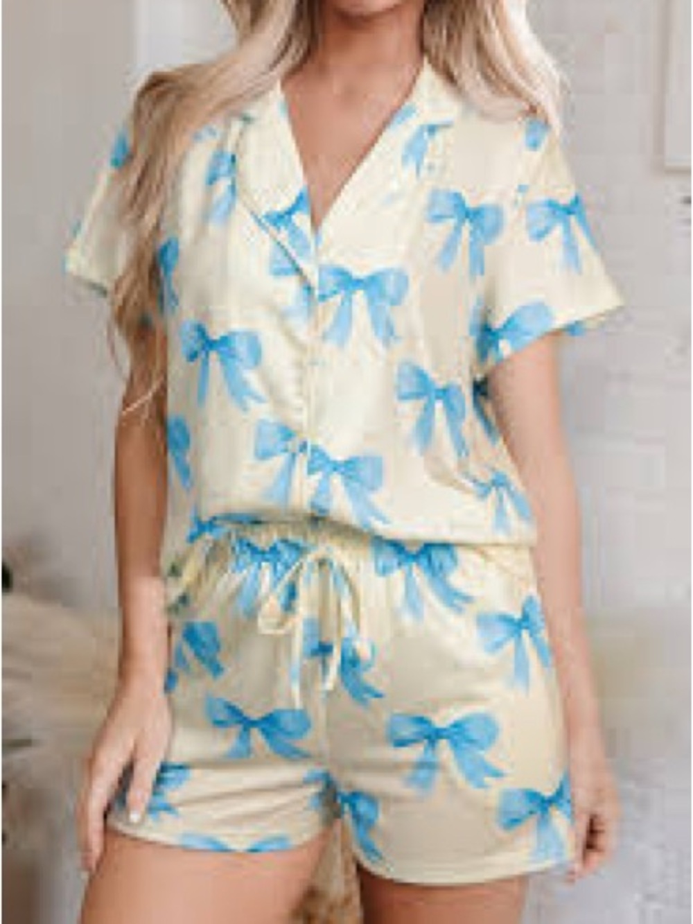 Satin Bow-Print Short Pajama Set in Cream & Blue